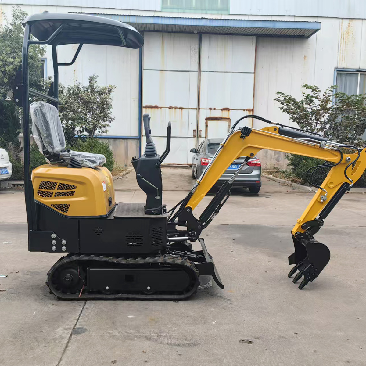 1200kg Mini Excavator Orchard Farm Digger
